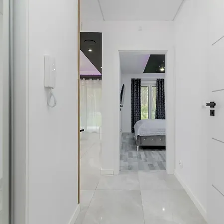 Apartment Modern With Private Garden By Renters Prestige Międzywodzie