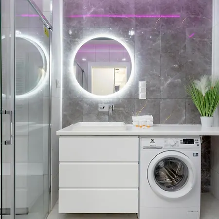 Apartment Modern With Private Garden By Renters Prestige Międzywodzie