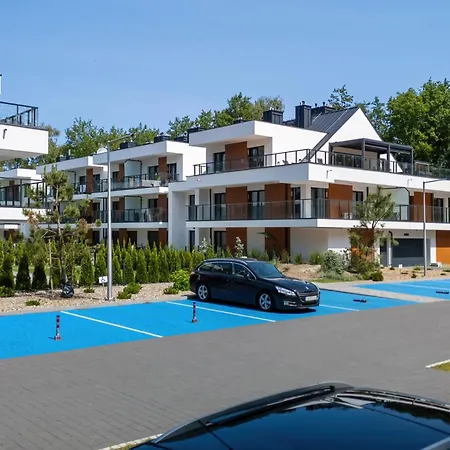 Modern With Private Garden By Renters Prestige * مينزفوجة